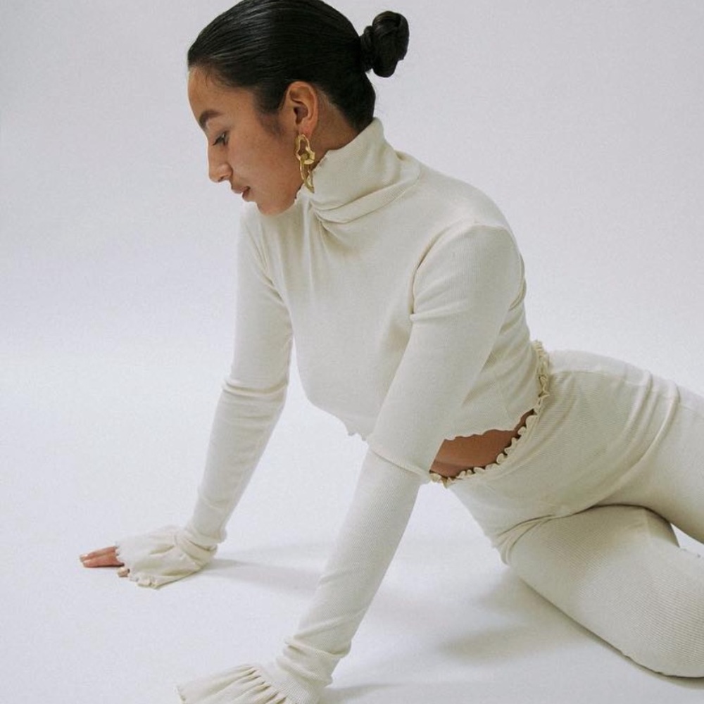 Clementine Top - Cropped Ribbed Turtleneck in Cream